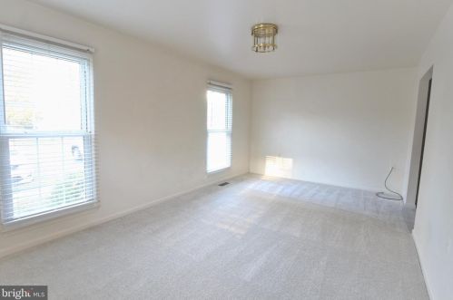 3501 Aviary Way, Woodbridge VA  22192-1076 exterior