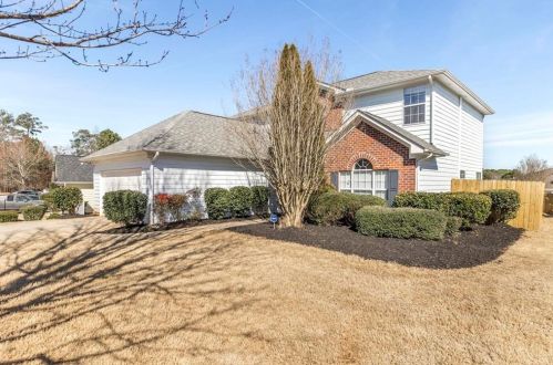 45 Grosslake Pkwy, Porterdale, GA 30016-1249