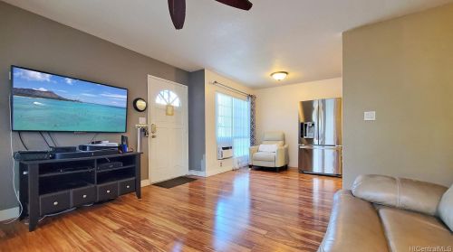 353 Mananai Pl, Honolulu, HI 96818-5340