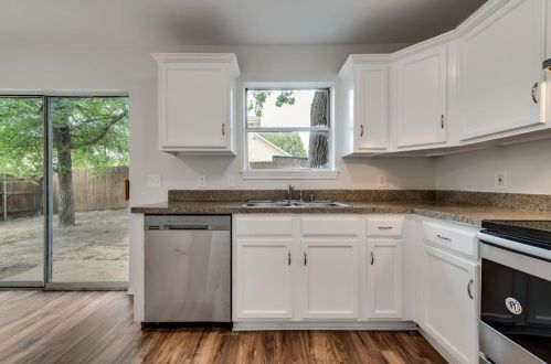 9905 Crystal Valley Way, Dallas TX  75227-5235 exterior