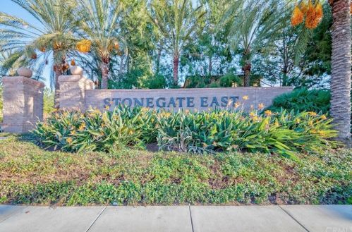 37 Deergrass, Irvine CA  92618-2246 exterior