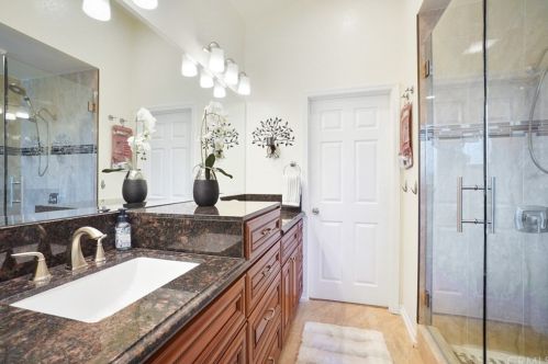 260 Brookside Ct, Anaheim CA  92808-1204 exterior