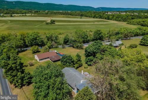 481 Cranes Gap Rd, Carlisle PA  17013-9602 exterior