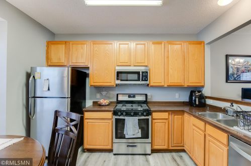 7512 Welcome Ave, Minneapolis, MN 55443-3154