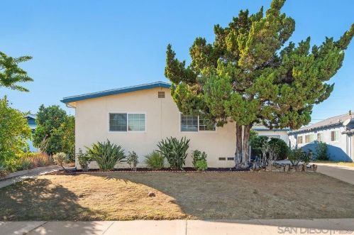 1044 Johnson Ave, El Cajon, CA 92020-7327