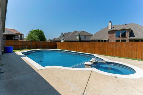 4913 Breezewind Ln, Fort Worth TX  76123-6008 exterior