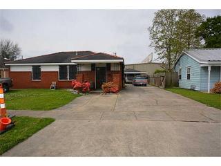 1128 Evergreen Dr, Gretna, LA 70053-4818