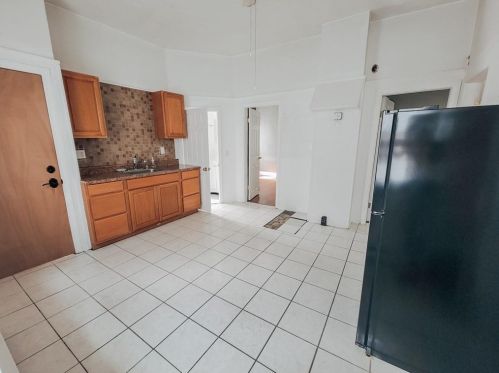 9 Capitol St, Providence, RI 02919-5903