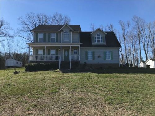 621 Dogwood Acres Ln, Ellisboro, NC 27025-8325