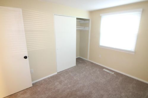 11827 Fairsprings Ct, Cincinnati OH 45246-2101 exterior