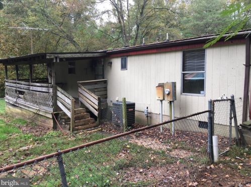 4537 Lewiston Rd, Bumpass, VA 23024-8808