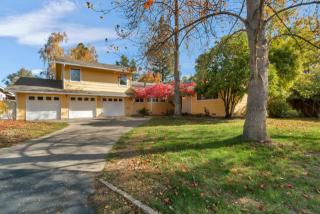 4151 Prospect Dr, Carmichael, CA 95608-2010