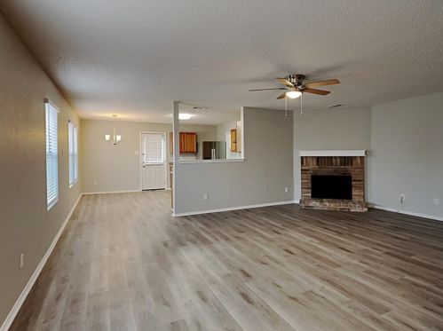 5201 Bedfordshire Dr, Fort Worth TX  76135-1438 exterior