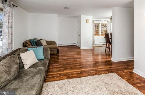 123 Park Ave, Trenton NJ 08610-5012 exterior