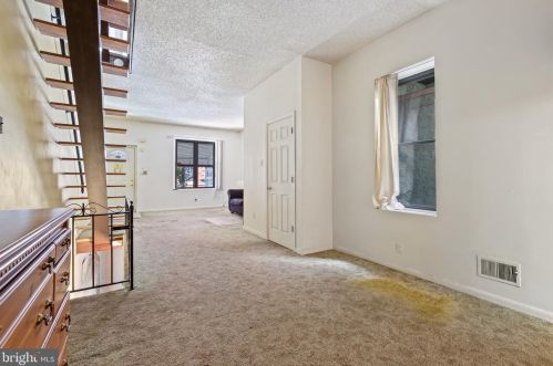 1424 Jackson St, Philadelphia PA  19145-3617 exterior