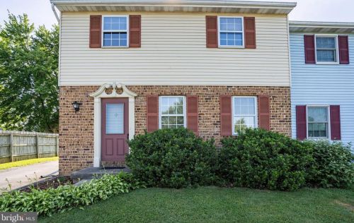402 Coreopsis Dr, Lancaster, PA 17602-1143
