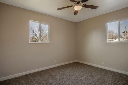 2106 Plaunt Dr, Modesto CA  95350-2600 exterior