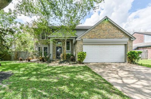 2710 Glendale Dr, Pearland, TX 77584-1322