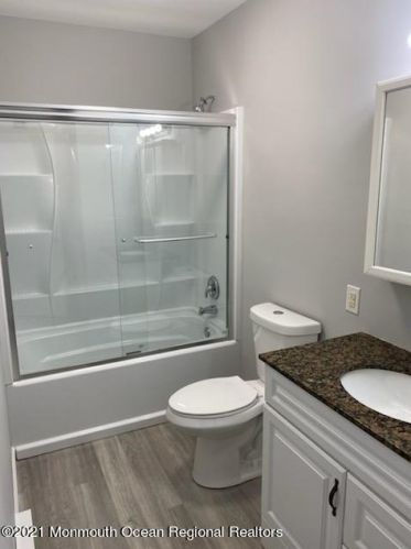 100 White St, Tinton Falls NJ 07724-4856 exterior