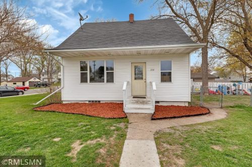 330 7th St, Albany, MN 56307-4508
