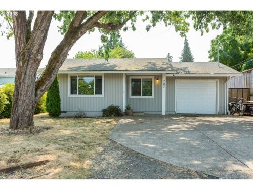 202 Church St, Grand Island OR  97114-9412 exterior