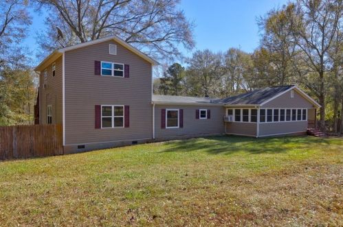 388 Skinners Byp, Milner, GA 30257-3443