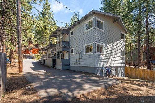13505 Moraine Rd, Truckee, CA 96161-3841