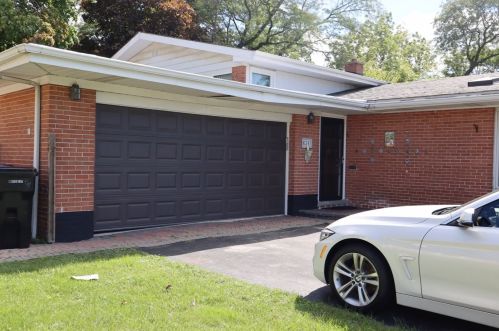 6341 Lemont Ave, Chicago, IL 60646-4415