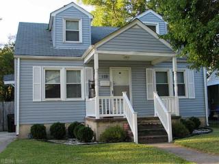 110 Charles Ave, Portsmouth, VA 23702-1214