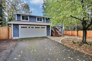 15233 Fremont Ave, Seattle, WA 98133-6112