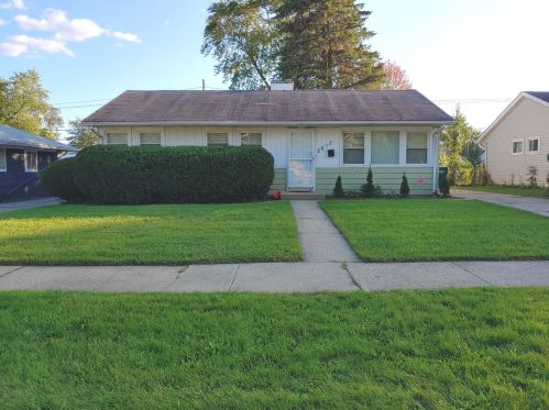 2017 Grove Ave, Waukegan IL  60085-1606 exterior
