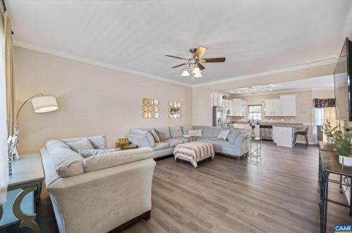 903 Geoffrey St, Staunton, VA 24401-5065