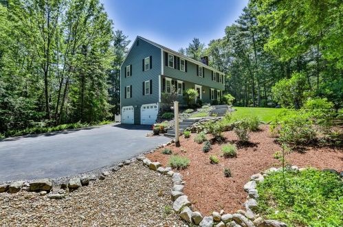 3 Winterberry Dr, Amherst, NH 03031-1605