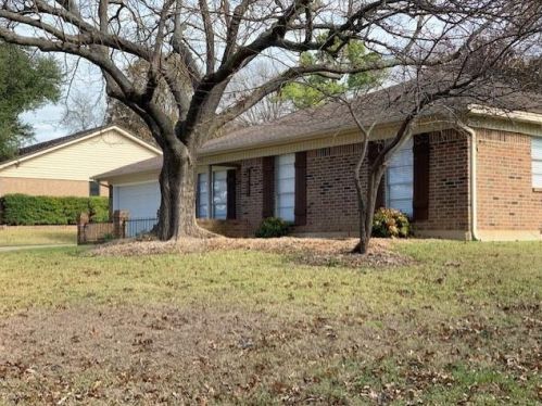 3917 Van Deman Dr, Fort Worth TX  76116-1313 exterior