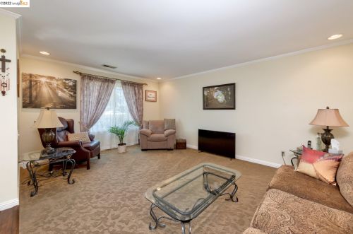 234 Swan Dr, Livermore, CA 94551-2518