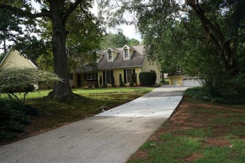 3925 Whitney Park Dr, Duluth, GA 30096-3140