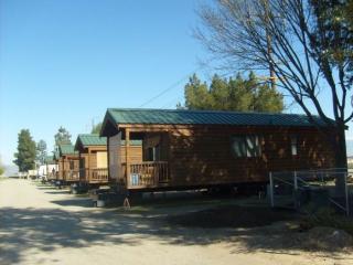 375 Ramona Expy, Perris CA  92571-7480 exterior