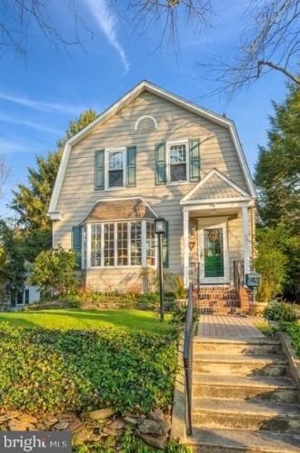 102 Elm Ave, Tavistock, NJ 08033-1713