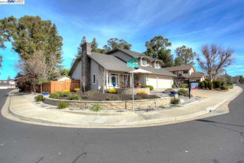2726 Chateau Way, Livermore, CA 94550-5730