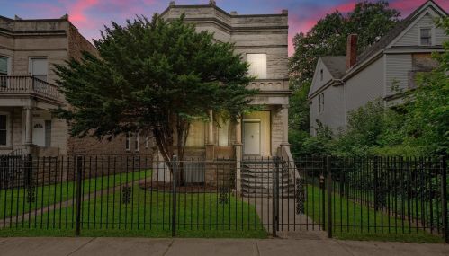 7654 Emerald Ave, Chicago, IL 60620-2426