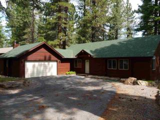 10734 Torrey Pine Rd, Truckee, CA 96161-2021