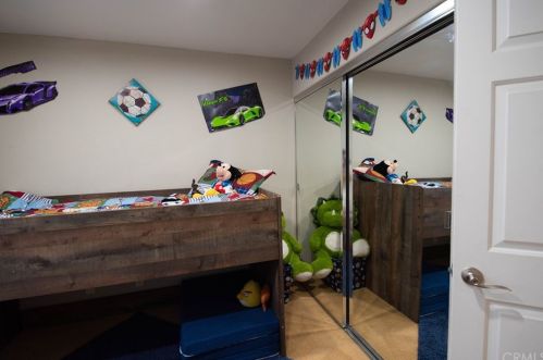 997 Dylan Way, Anaheim CA  92808-1519 exterior