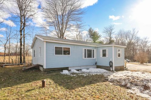 10 Old County Rd, Livermore Falls, ME 04254-4612
