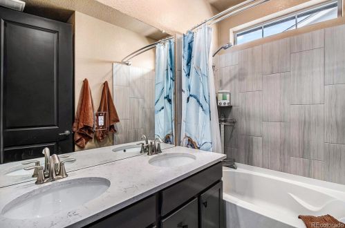 8788 Tibet Ct, Denver CO  80016 exterior