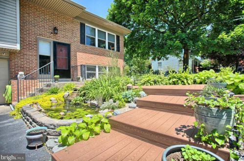 7208 Orlando St, Harrisburg, PA 17111-4951