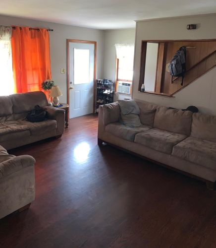 7211 Beech Ave, Hammond, IN 46324-2425