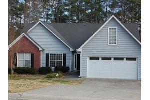 3990 Piper Glen Dr, Buford GA  30519-3985 exterior