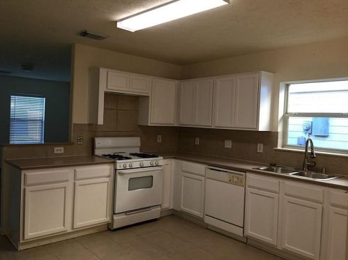 7719 Northfork Hollow Ln, Richmond TX  77407-2286 exterior