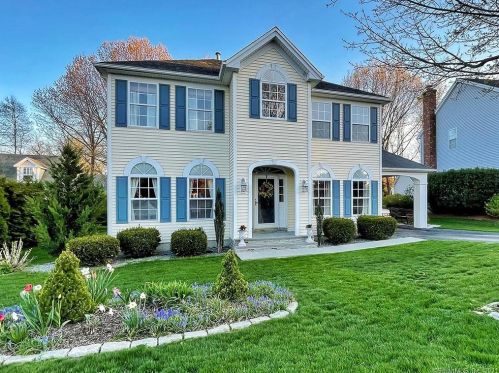110 Lexington Way, Milford, CT 06461-9106