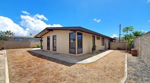 1376 Uila St, Honolulu HI  96818-1940 exterior